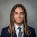 Daniel Williams headshot